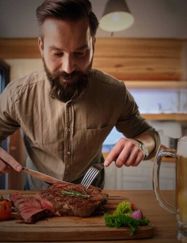 El Encanto de los Platos y Utensilios de Madera: Beneficios y Detalles para el Hombre Moderno